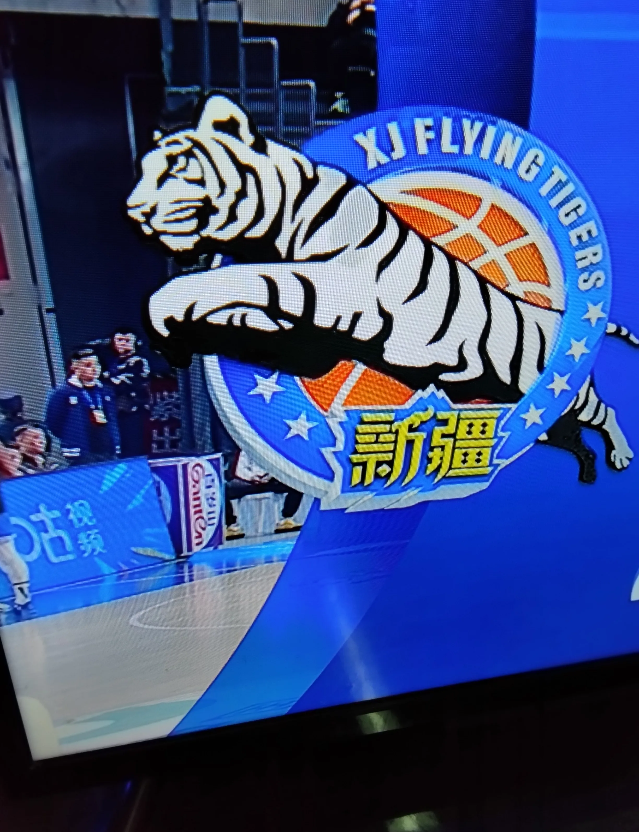 开云娱乐网站 -包含今夜波尔图备战CBA常规赛；造点机会细节曝光；更衣室稳定；更衣室氛围转暖的词条