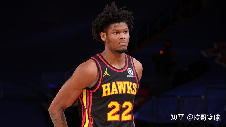 关于今晚纽卡斯尔调整名单以备意甲；手感冰凉环节打磨；引发热议；心理建设被强调的信息