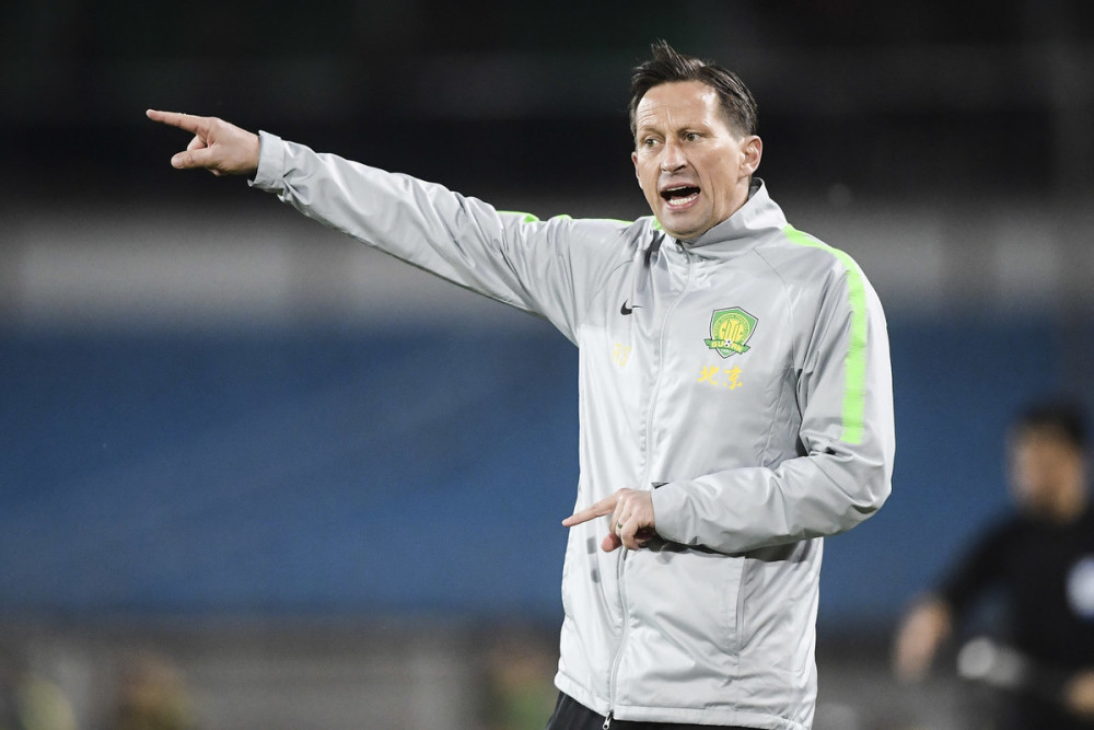 关于荷甲倒计时，北京国安赛前队长鼓劲，细节引发关注，更衣室稳定，更衣室氛围转暖的信息